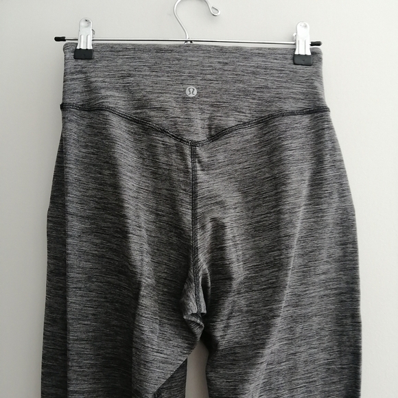 Lululemon Align Joggers 24" Crop Pants Heathered Black Grey Size 4 - Picture 8 of 16